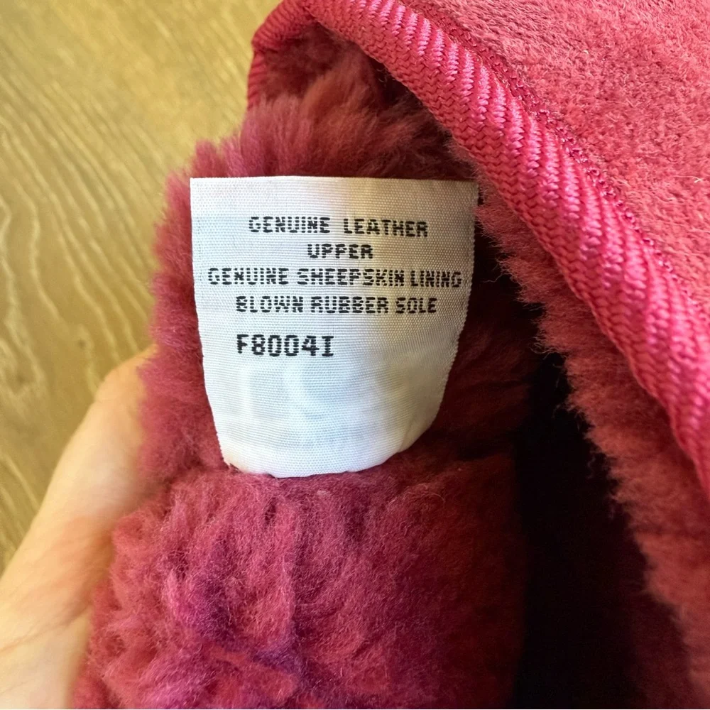 UGG Red Mid Boot - Picture 7 of 7